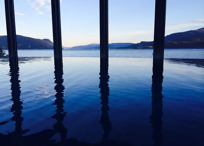 Spa-Hotel Velvaere Hjelmeland photo