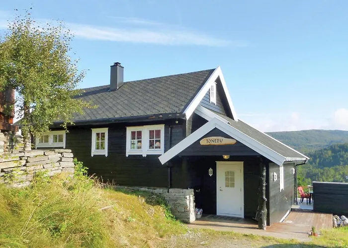 5 Bedroom Cozy Home In Norheimsund photo