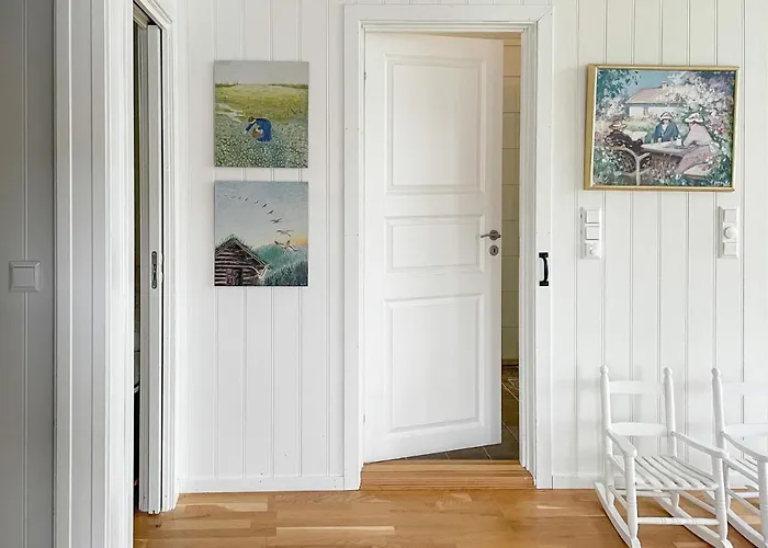 Cozy Home In Tvedestrand With House Sea View photo
