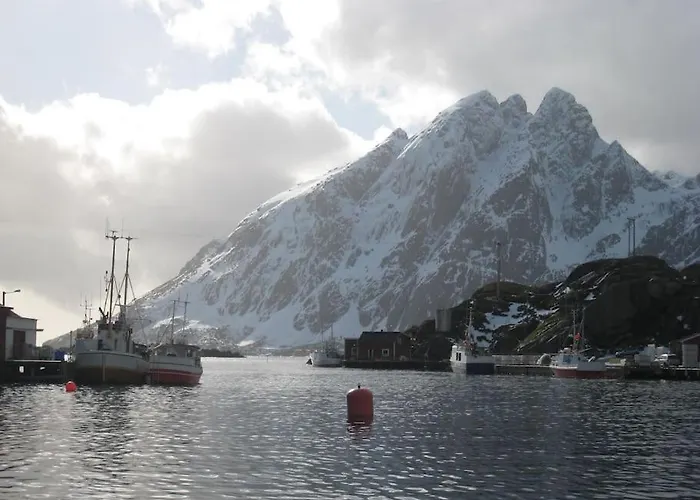 Apartment At Lofoten. Molnarodden. Sund  photo
