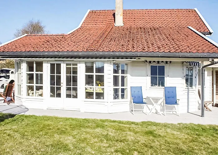 Stunning Home In Forde I Hordaland With Kitchen photo