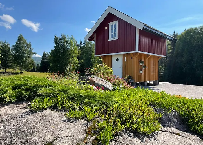 Unik Overnatting I Stabbur/Minihus Lunde  photo
