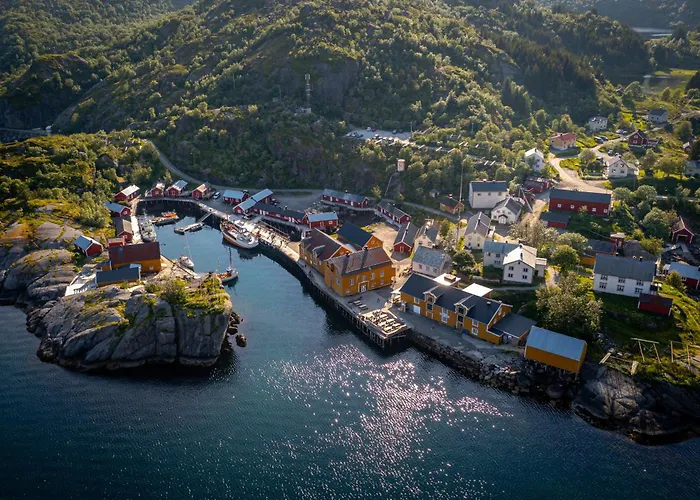 Фото Nusfjord Village & Resort