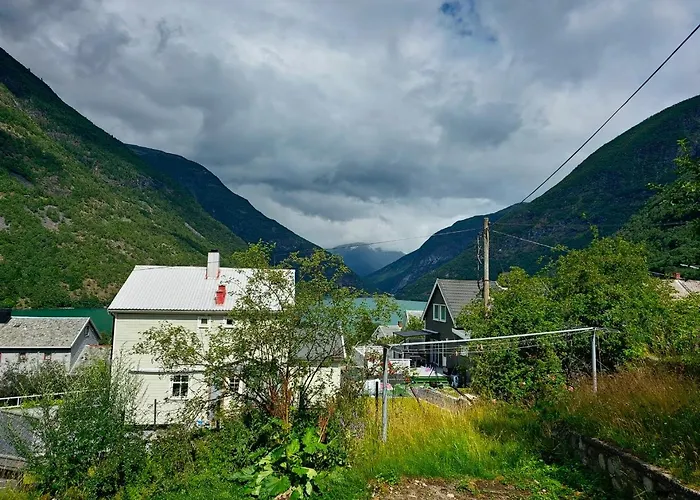 Charming 2-Bedroom Loft By Unesco Site Jotunheimen And Vettifossen! Ardalstangen photo