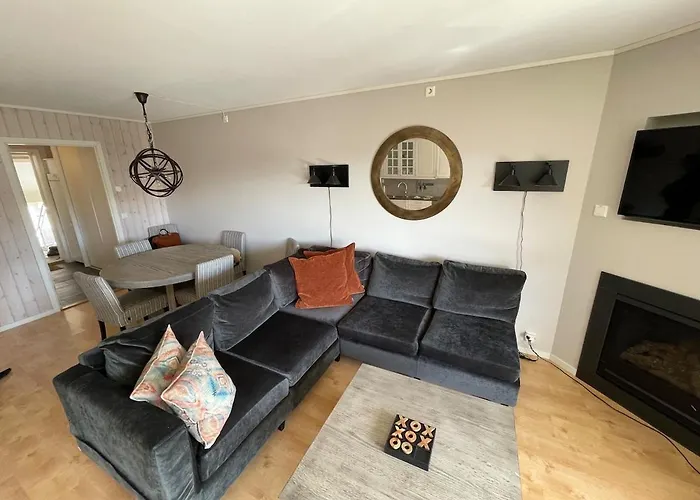 Modern & Family Friendly Top Floor Apartment Hafjell photo