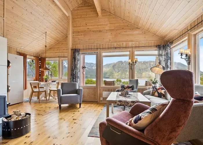 Koselig Hytte I Lofoten, Sjo, Fjellutsikt, Parkering Laukvik 사진