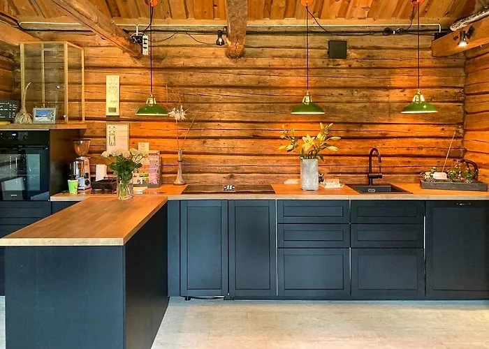 fotos do Historic Cabin By The Ski Trail In Ostmarka Omberg