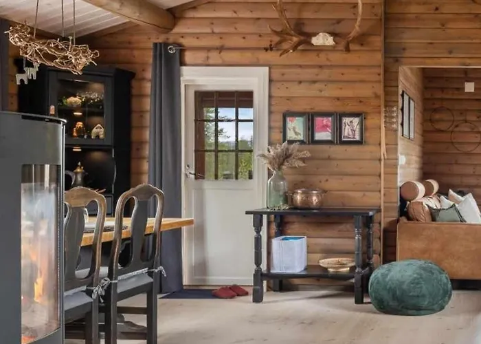 Charming Log Cabin With Modern Luxury Jordet képek