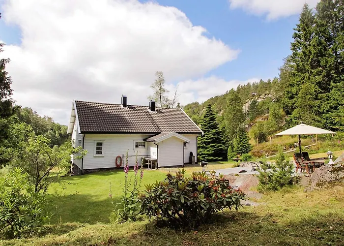 8 Person Holiday Home In Kvås foto
