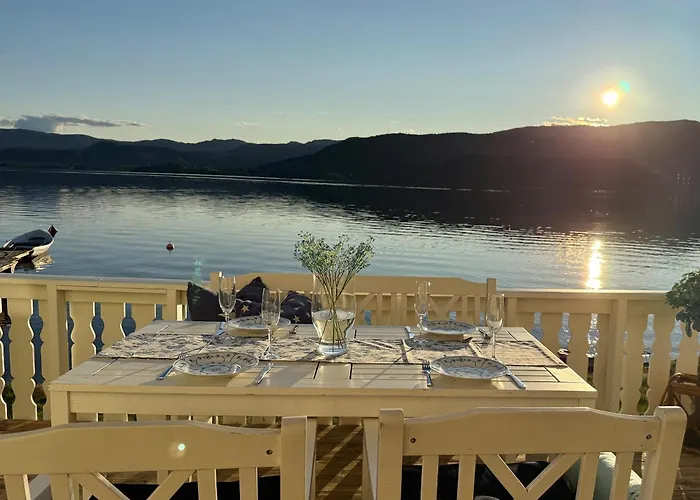 Feriehus Ved Nisser Med Egen Strand, Brygge, Peis Og Robat Til Fri Bruk Kyrkjebygdi照片