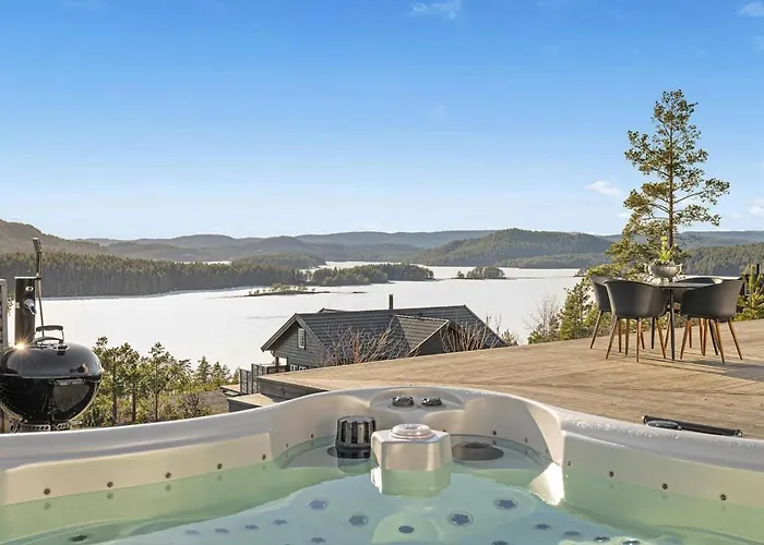 Beautiful Home In Sannidal With Lake View Neslandsvatn zdjęcie