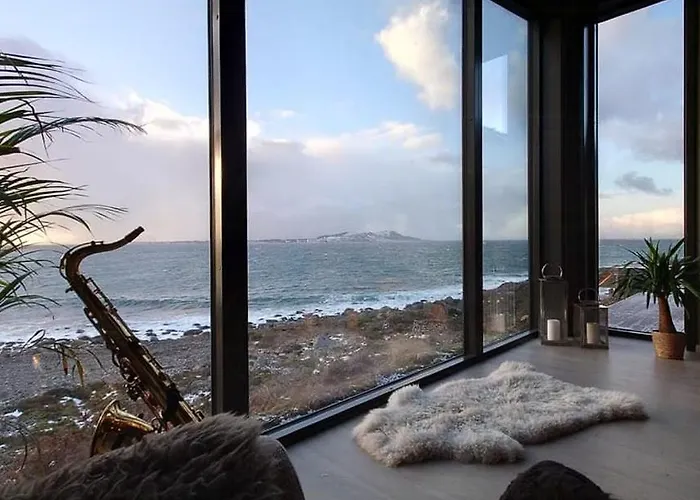 Coastal Cabin With Ocean View On Lepsoya Kjerstad  fotorgafie