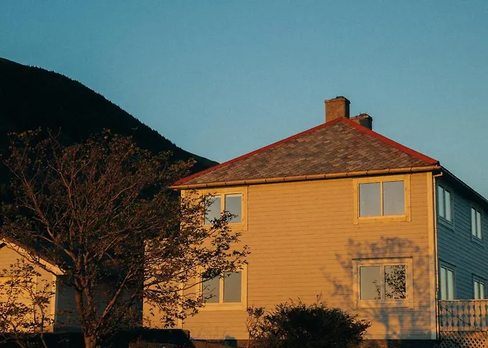 Ervik  Kommahuset תמונה