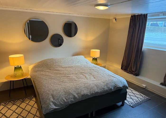 Egen Inngang, Privat Hybel I Porsgrunn Sentrum Med Gratis Parkering foto