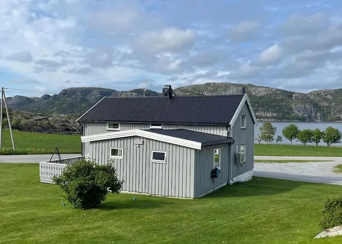 Flott Feriehus Ved Sjoen Sumstad photo