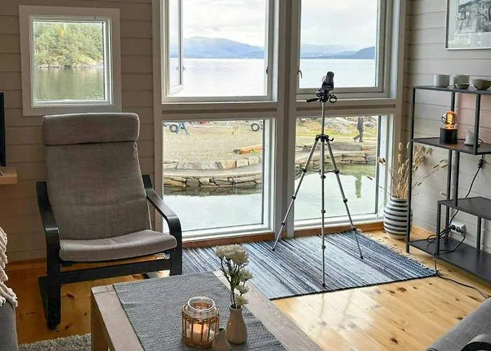 Cabin With Private Pier By The Sea At Tittelsnes Valevåg φωτογραφία