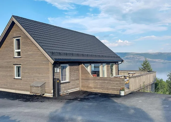 8 Person Holiday Home In Leka-By Traum Frovik képek