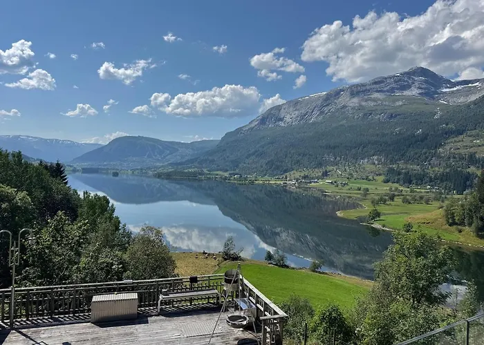 Photo de Voss Waterfront - Huge Terrace & Lake Views