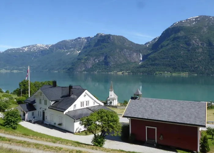 Nes Gard Hotel Hoyheimsvik photo